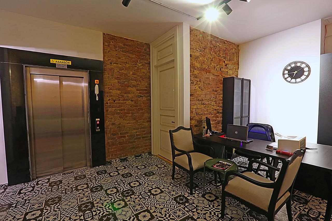 Istanbul Taksim Istiklal Street Kamil Hotel - Historical Exteriör bild