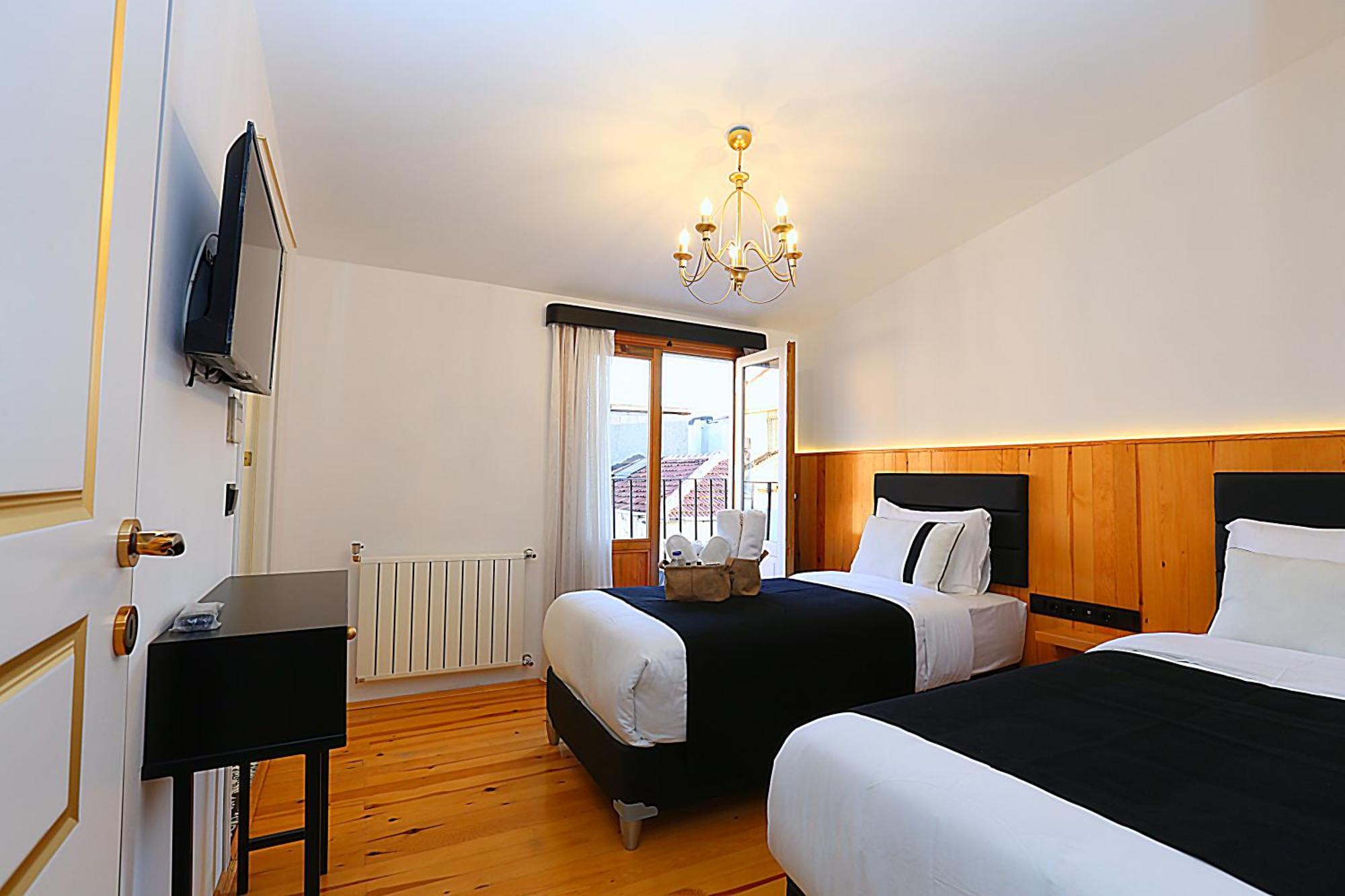 Istanbul Taksim Istiklal Street Kamil Hotel - Historical Rum bild