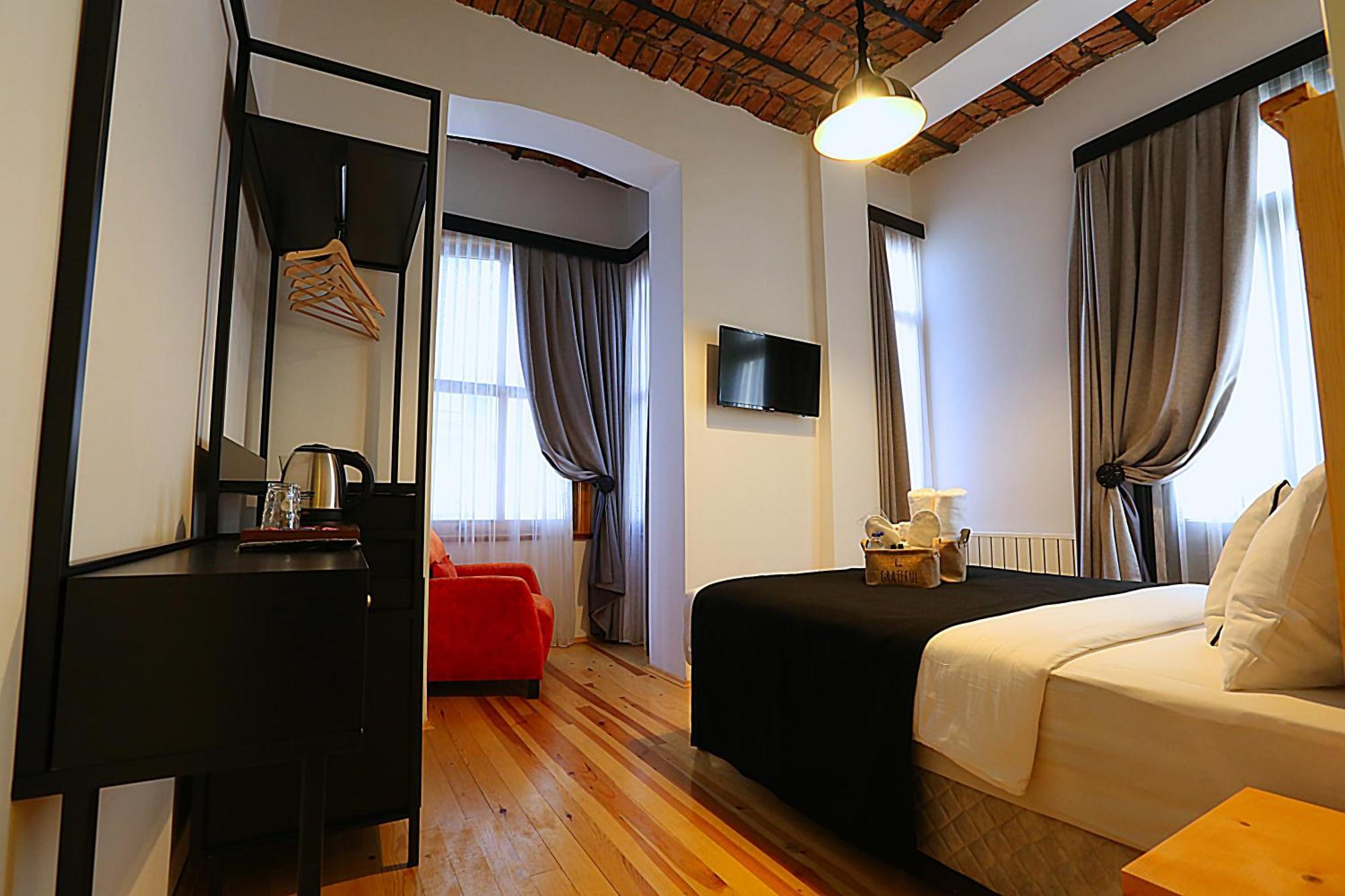 Istanbul Taksim Istiklal Street Kamil Hotel - Historical Rum bild