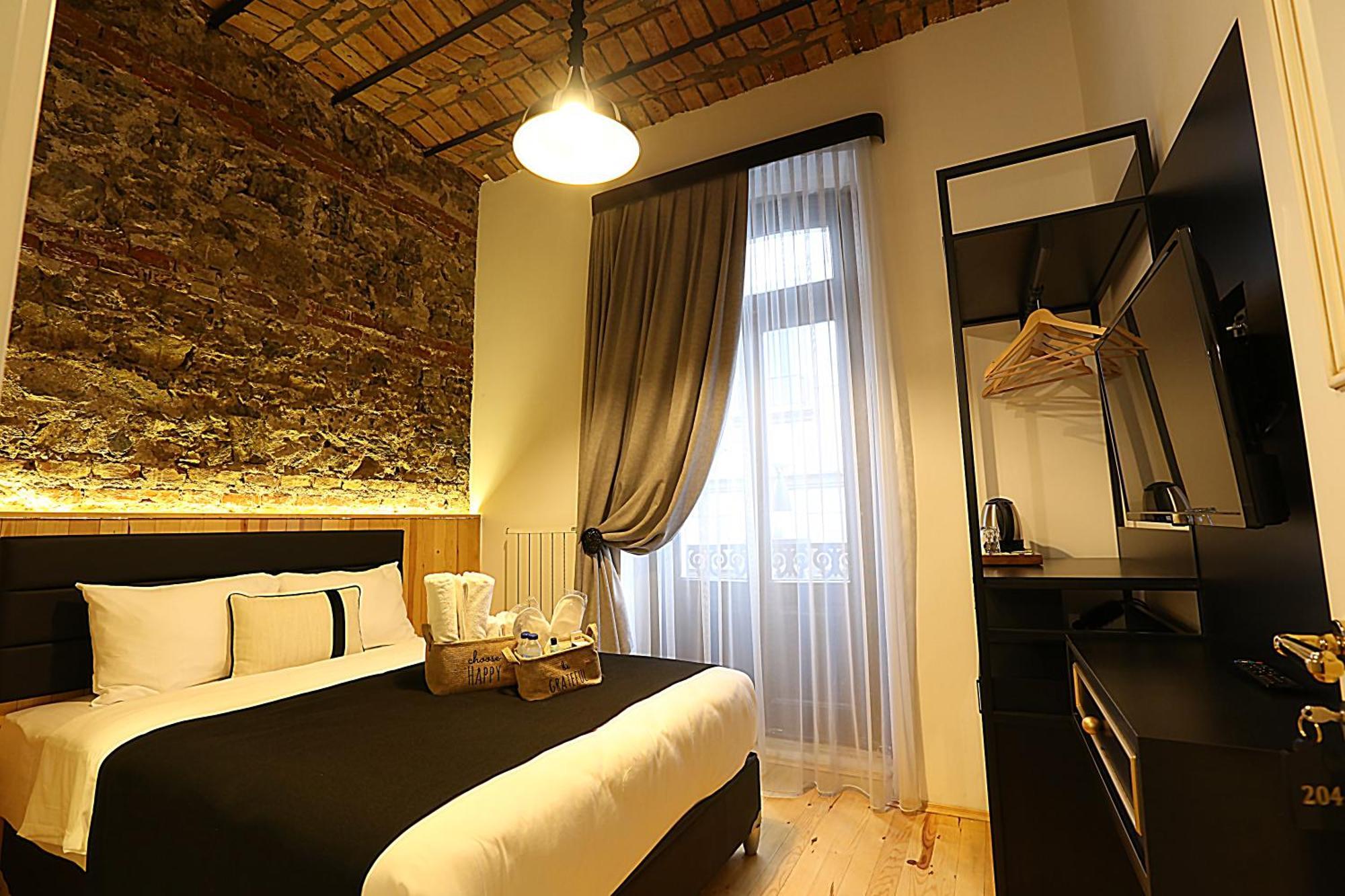 Istanbul Taksim Istiklal Street Kamil Hotel - Historical Rum bild