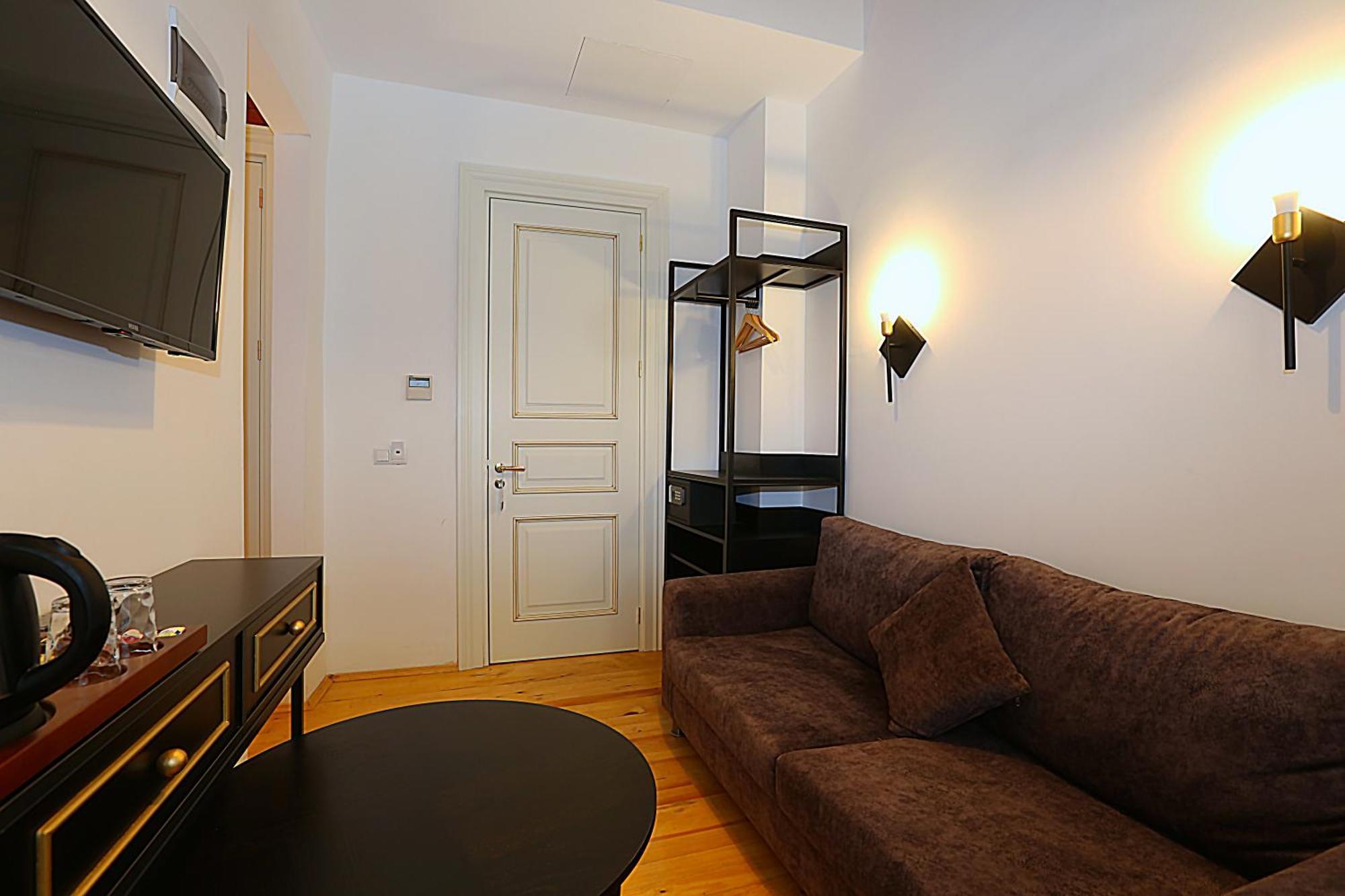 Istanbul Taksim Istiklal Street Kamil Hotel - Historical Rum bild